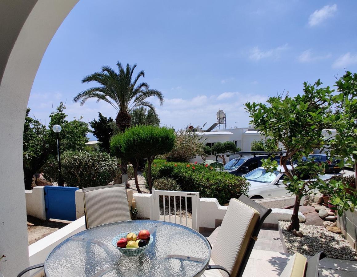 Lovely 1-Bedroom Unit @ Fabulous Location Paphos Exteriör bild